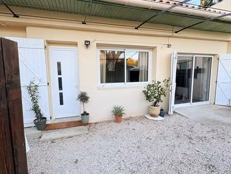 maison à louer à pelissanne