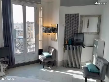 location joli f1 proche centre de paris à partir de mars 2025