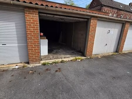 à louer – garage fermé – flers-en-escrebieux – 85 /mois