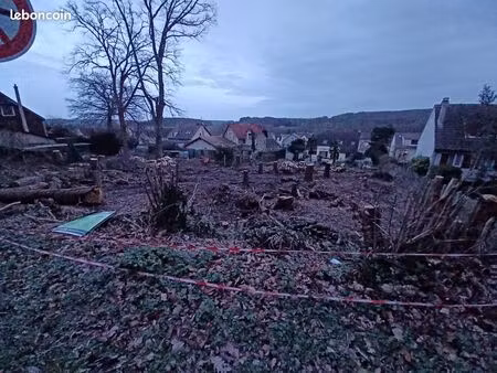 terrain 794 m² breux-jouy