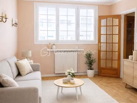 maison traditionnelle de 77 m² à longjumeau