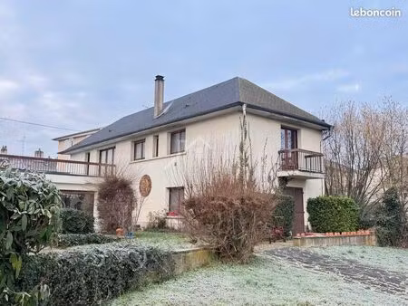 maison 5 pièces 160 m²