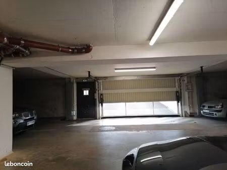 loue place de parking sous terrain à eschau