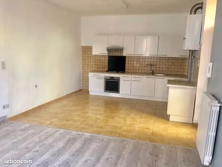 magnifique t2 renové de 54 m2 riorges au calme - direct propriétaire (possibilité de meubl