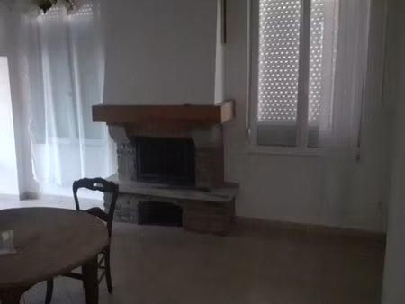 maison à louer sebourg