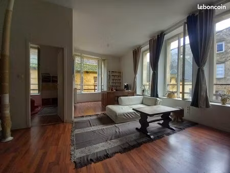 appartement 2 pièces 58m² secteur sauvegardé