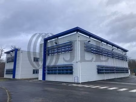 local d'activités à louer