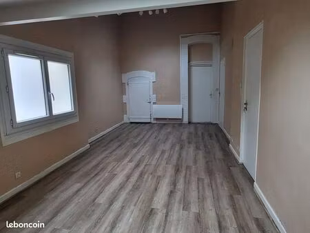 appartement t2 52m2 rdc avec extérieur