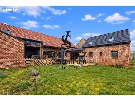 maison 5 pièces 275 m²