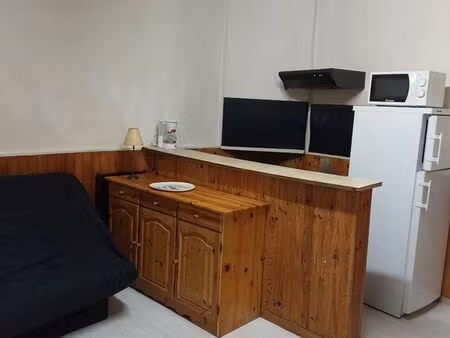 à louer studio meublé centre-ville d'apt