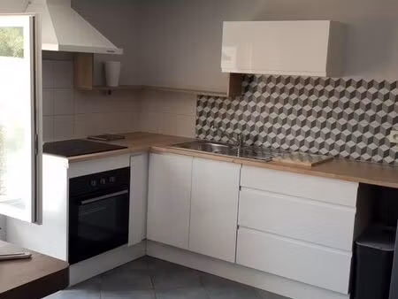 appartement meublé t2 + garage entre nersac/st michel/la couronne