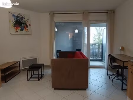 t1 meublé lumineux & tout équipé – 33 m² avec balcon et parking sous-sol  avenue maginot  