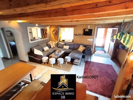 duplex 6 pièces 106 m²