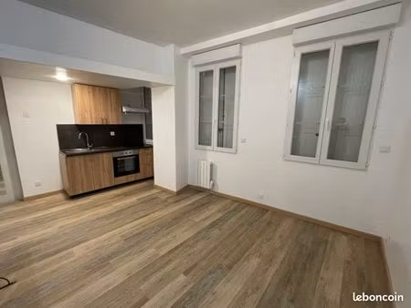 location t2 centre ville avec parking