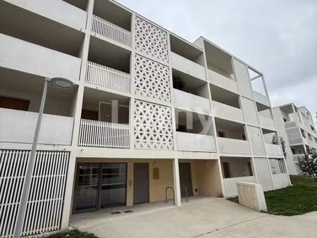 parking 11 m² merignac