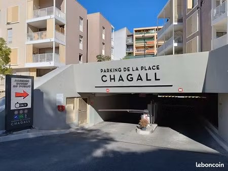 emplacement parking dans garage