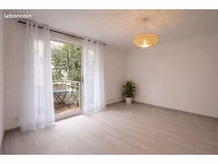 f2 tours centre – gare/tram/rempart