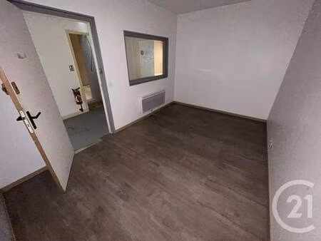 local commercial à louer