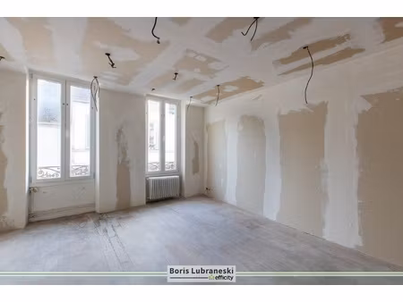 appartement 8 pièces - 177 m²