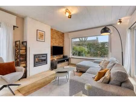 agréable maison familiale à vendre dans un endroit calme à d