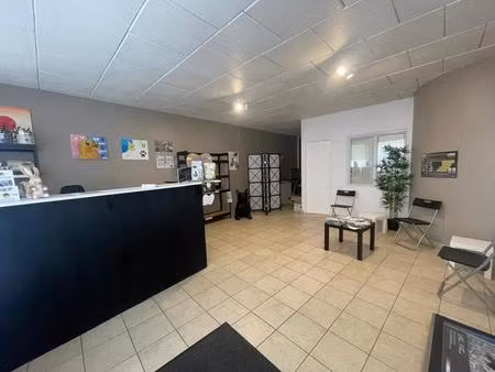 local commercial - centre-ville de vert-le-grand