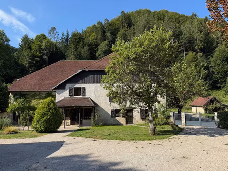 maison de maître de qualité à besançon