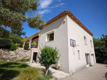 maison d'exception à simiane-collongue