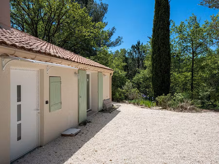 maison d'exception à simiane-collongue