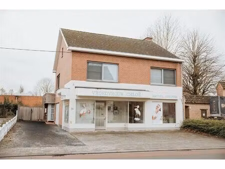 commercieel te huur in vichte