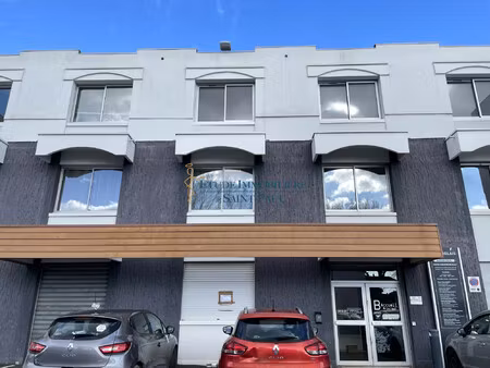 plateau de bureaux de 335 m2 ou 433 m2 a beziers