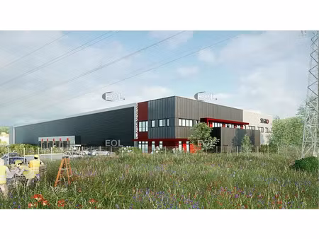 saint-quentin-fallavier (38) - a louer - local d'activité avec bureaux de 5 245 m²