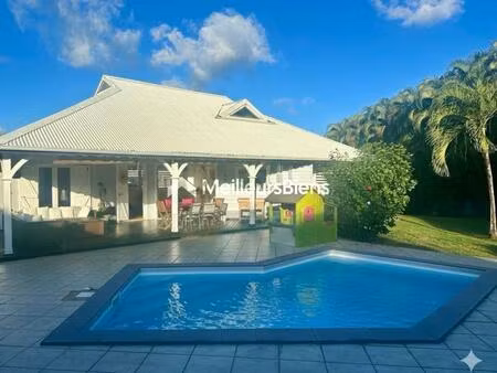 maison t5 avec grande mezzanine  piscine et terrasse  en exclusivite