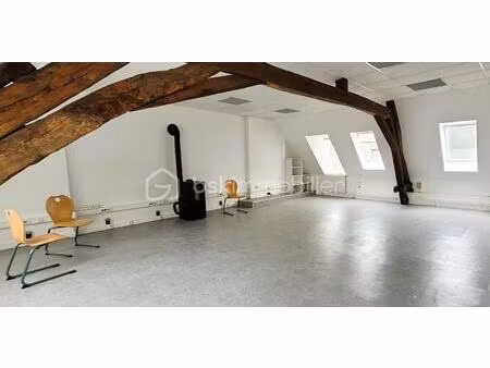 immeuble de bureaux dans ancien hôtel particulier - centre de châteaudun