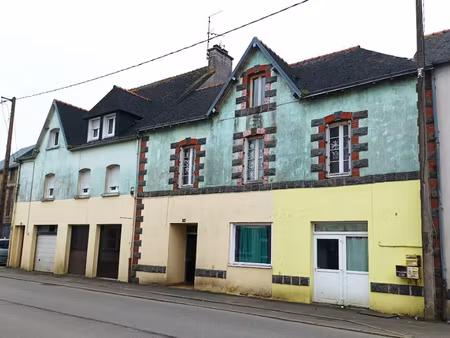 29520 châteauneuf du faou bâtiment 3 lots 1 appart 3 chambres 76 m² et 2 locaux 183 m²