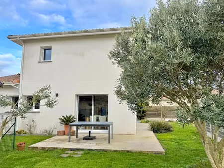 vente maison 5 pièces 108.25 m² à listrac-médoc (33480)  291 000 €