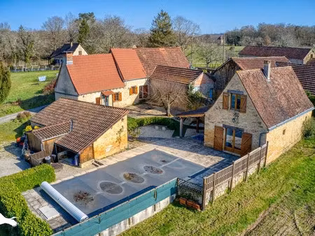 vente maison 5 pièces 120 m² à saint-léon-sur-vézère (24290)  308 924 €