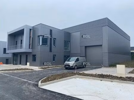 bâtiment d'activité avec bureaux de 699 m² à louer à courtry (77)