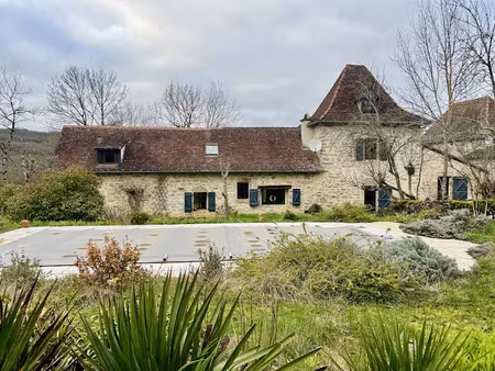 vente propriété 10 pièces 275 m² à saint-pierre-toirac (46160)  418 000 €