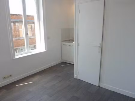 location appartement 1 pièce 23 m² à lille (59000)
