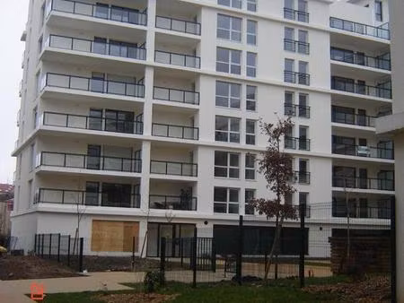 location appartement 3 pièces 70 m² à lyon 7 (69007)