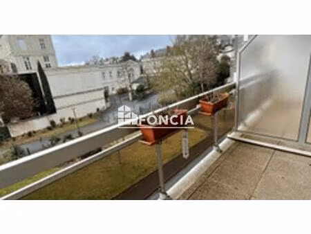 appartement de type 2 dans résidence sénior (vendu libre)