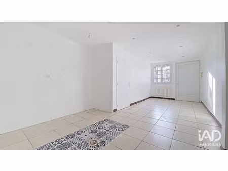 location bureaux et commerces à bonnebosq (14340) : à louer / 27m² bonnebosq