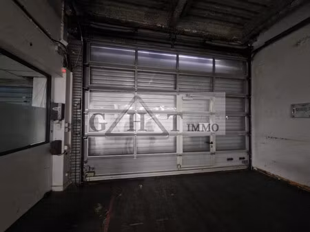 location local commercial