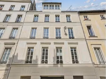 bureaux opérés - de 60 à 124 postes privatifs - 75010