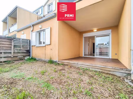 prmi - le tampon - appartement t2 traversant en rez?de?jardin avec parking !