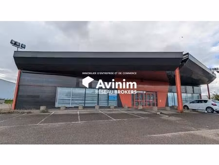 location local commercial 1800 m² zac vendenheim