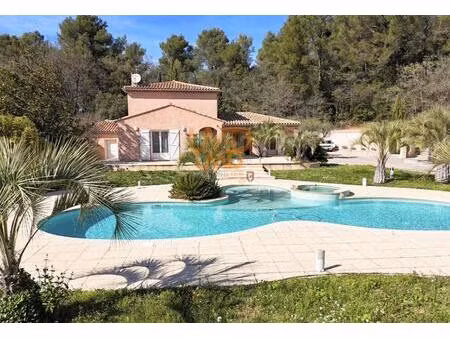 vente interactive: propriété d'exception à nans les pins