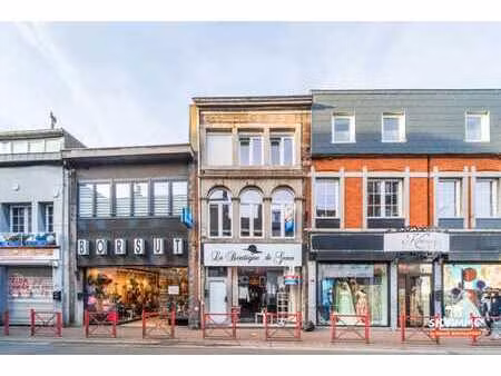 jemeppe-sur-meuse- immeuble mixte- 3ch-jardin