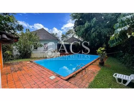 maison atypique de type f12 avec travaux