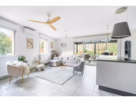 vente maison 5 pièces 123 m² dardilly (69570)